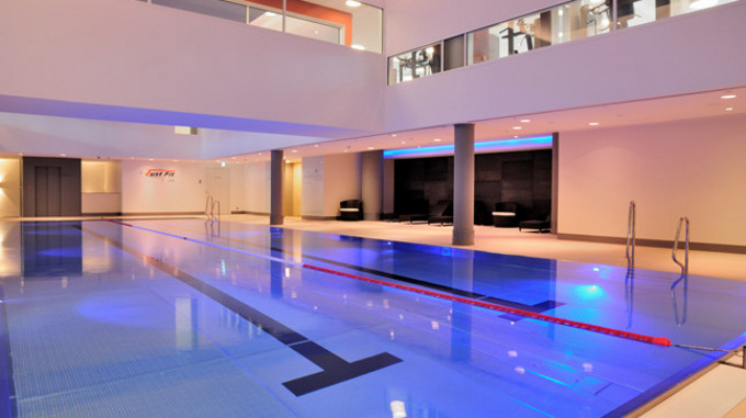 Just Fit, Koeln, Kastenrinnen, Schwimmbad