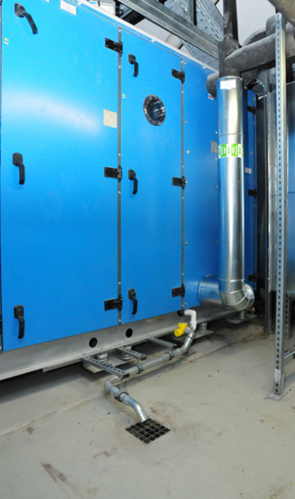 The Squaire, Frankfurt, Bodenablauf, Abfluss