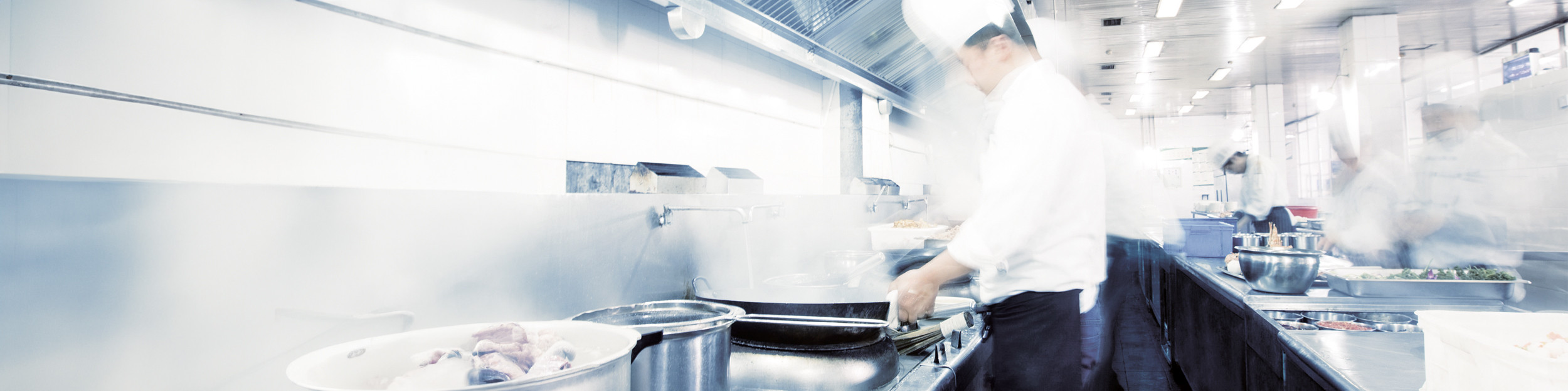 Großküche-Gastronomie-Köche-Bewegung