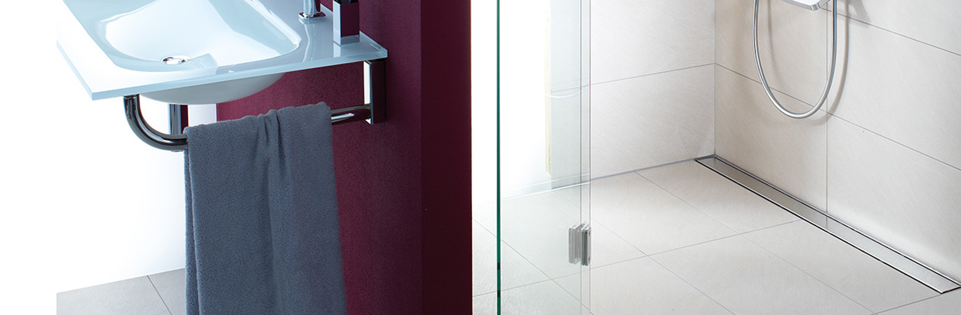 Die Duschrinne ACO ShowerDrain aus Edelstahl für barrierefreies Duschen. Badentwässerung Duschrinne